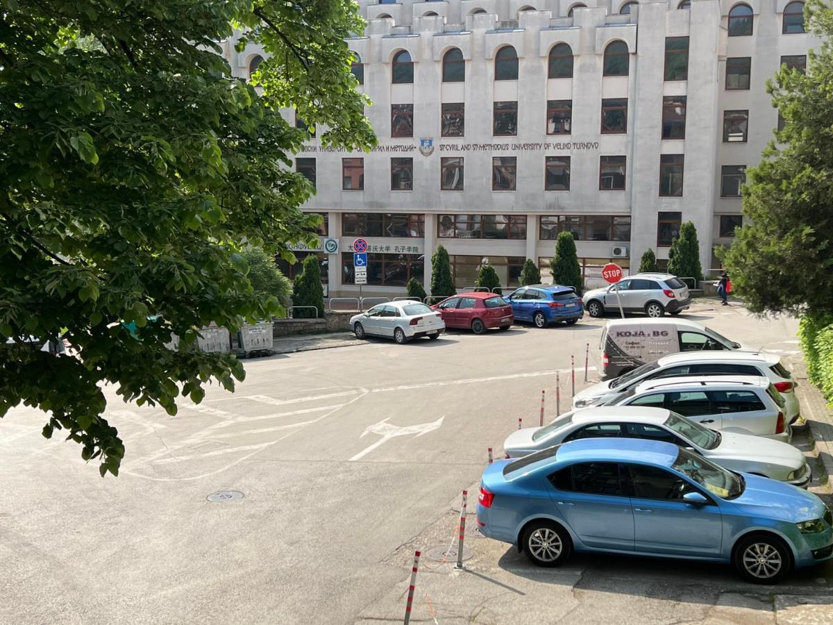 Top Center Apartment In Veliko Tarnovo Exterior photo
