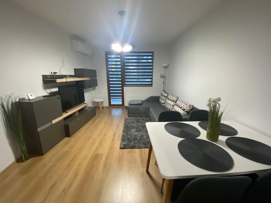 Top Center Apartment In Veliko Tarnovo Exterior photo